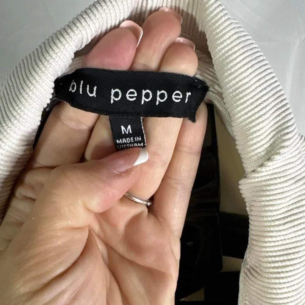 Blu Pepper cream corduroy cropped jacket
